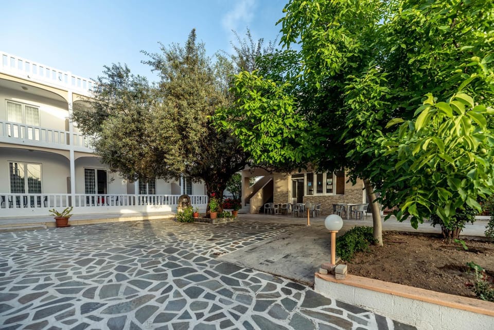 Hotel Ikaros Bed and Breakfast in Rhodes, Greece