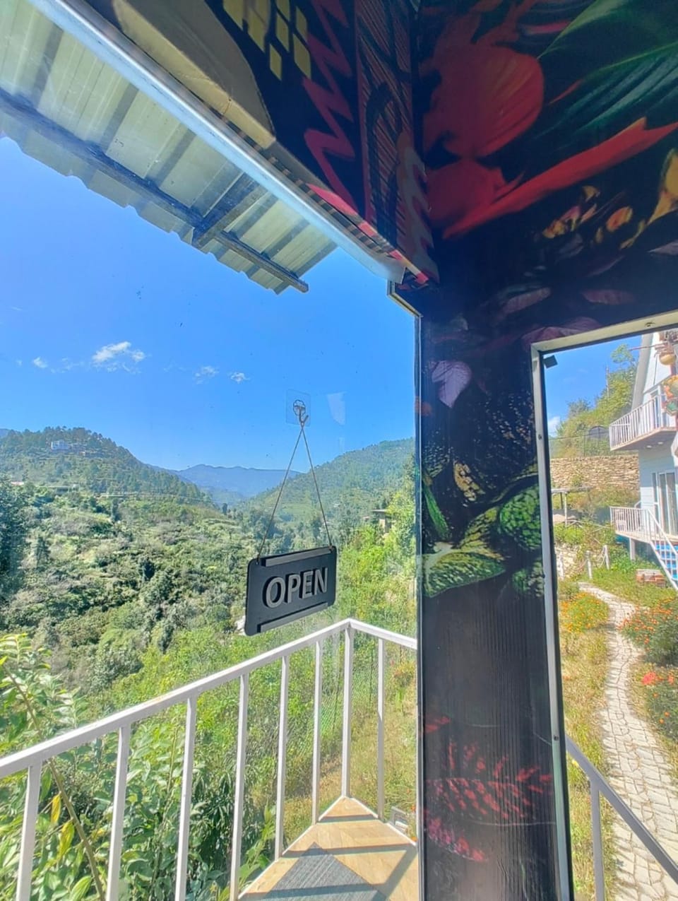 Property building, Restaurant/places to eat, Mountain view