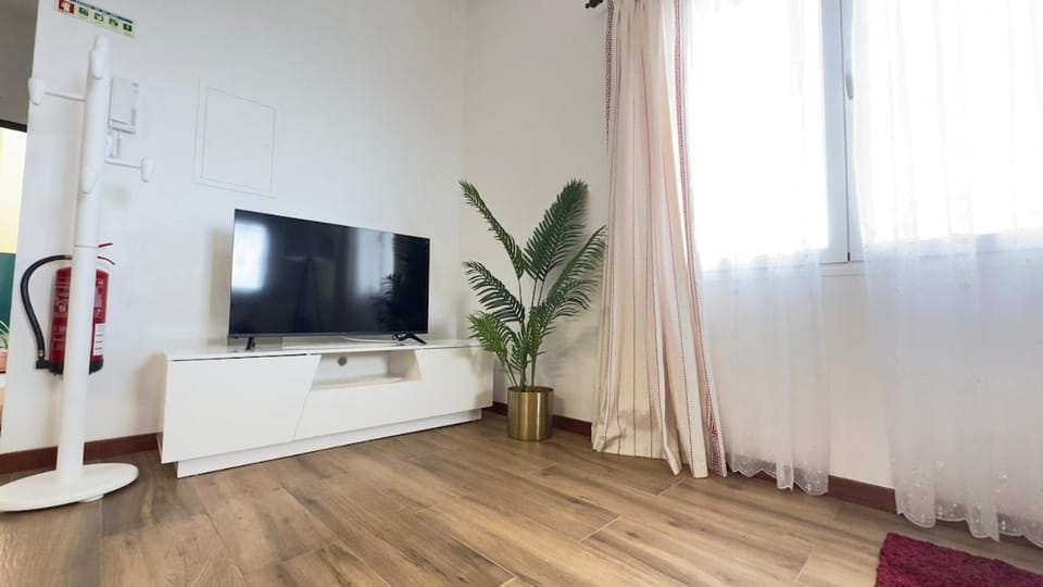Communal lounge/ TV room, TV and multimedia, Evening entertainment