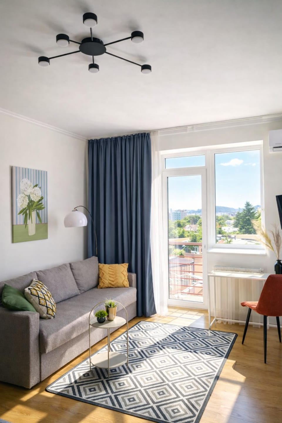 Апартаменти з прекрасним панорамним видом на гори та місто Apartment in Hungary