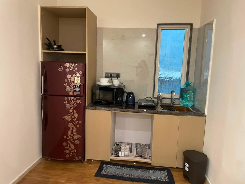 A V Home's Service Apartment 3Bhk Apartment in Hyderabad