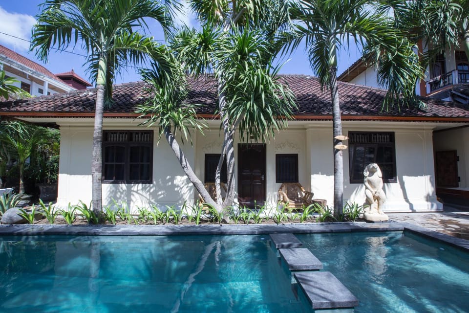 Property building, Swimming pool