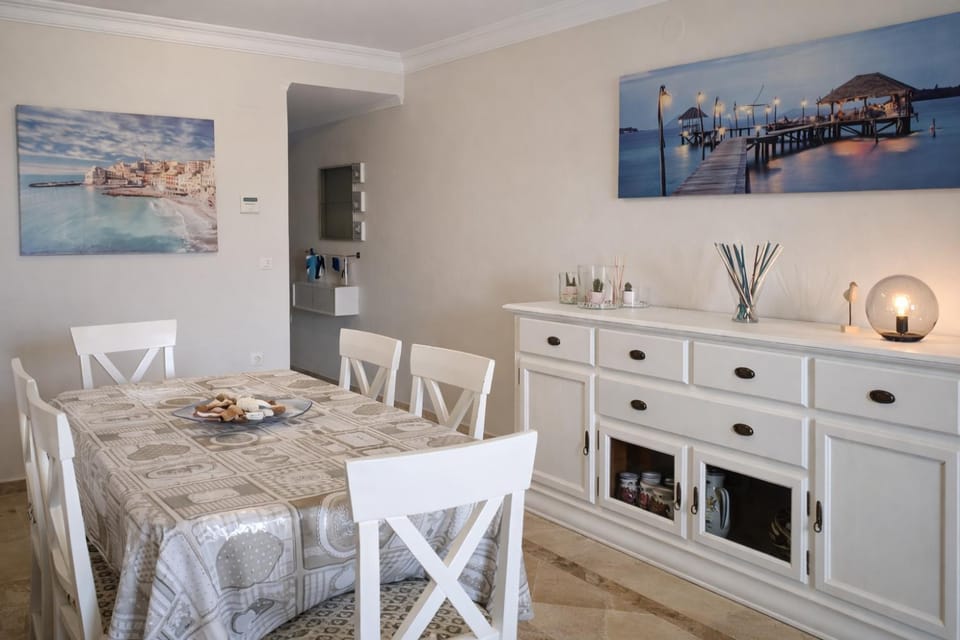 Apartamento las Camelias Apartment in Benalmadena