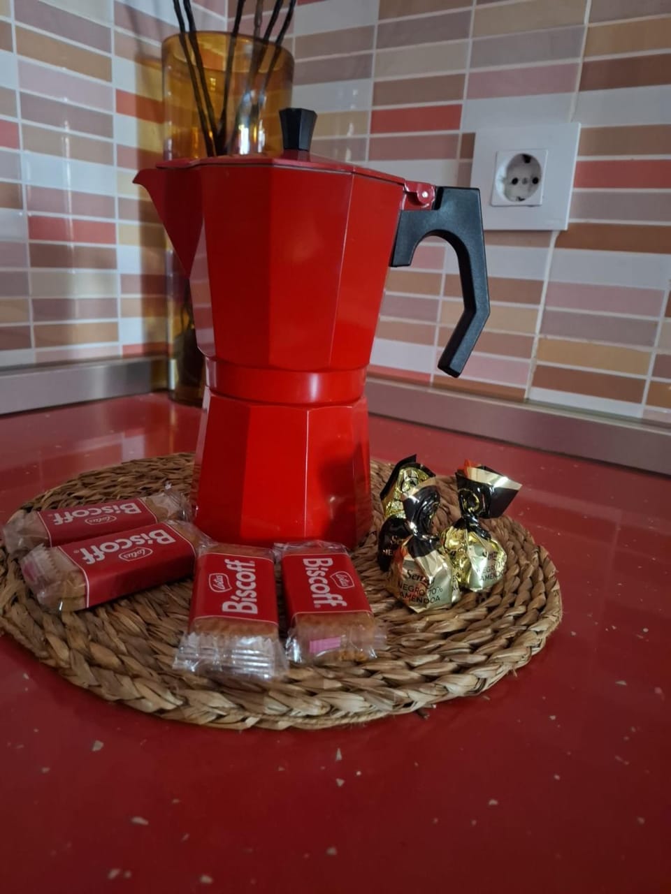 Coffee/tea facilities, Kitchen or kitchenette