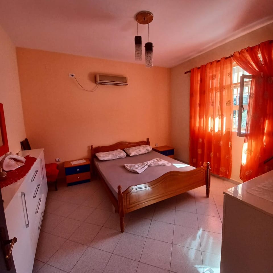 Bed, Photo of the whole room, Bedroom, towels, air conditioner