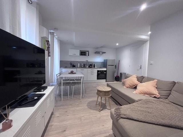 Le Neyron T2 rénové à neuf Apartment in Saint-Étienne