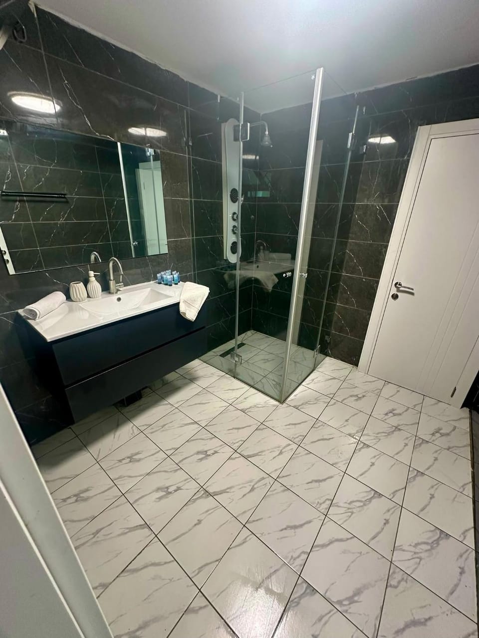 מילניום סוויט - millennium suite Villa in North District