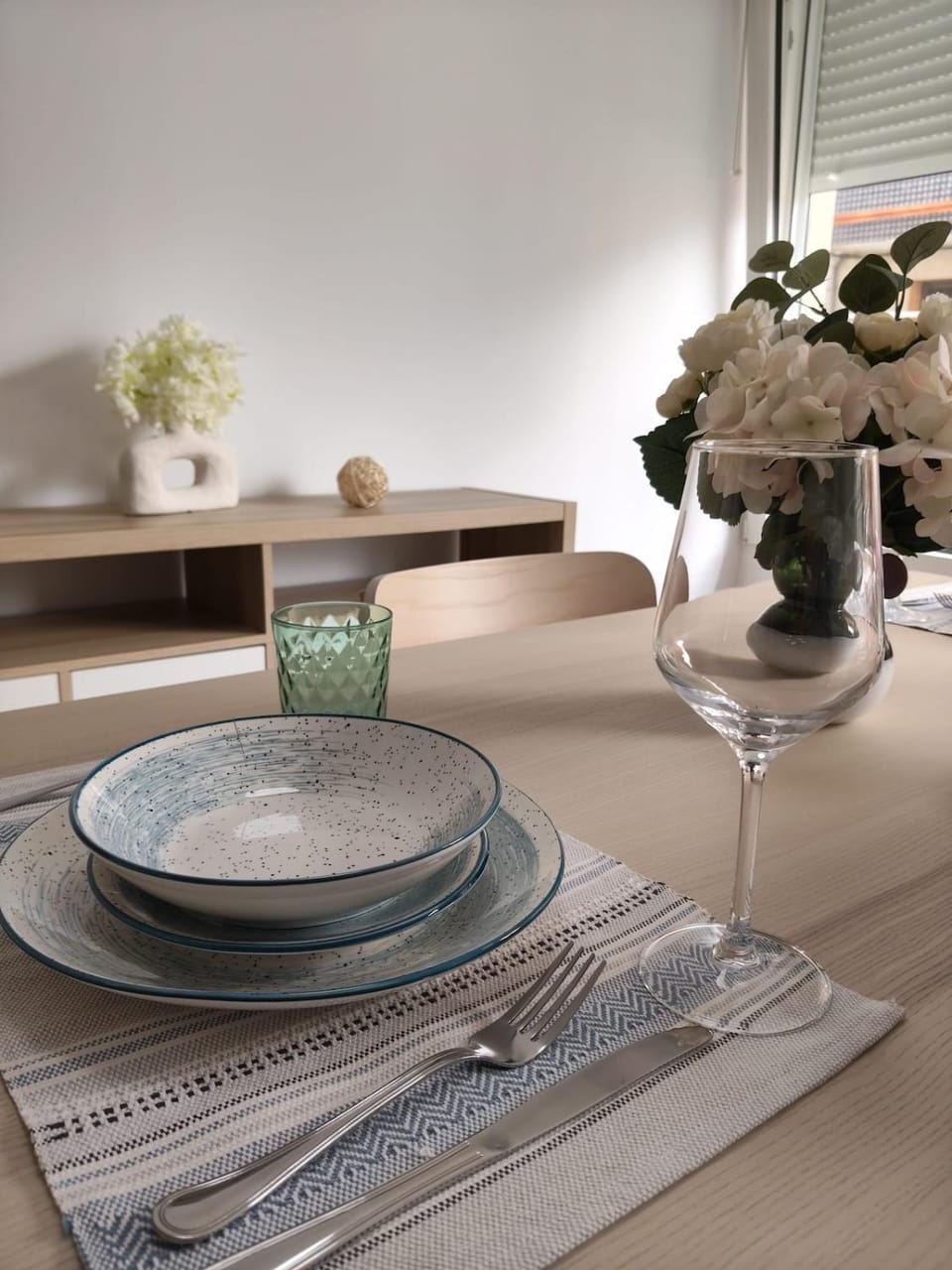 Food and drinks, Dining area