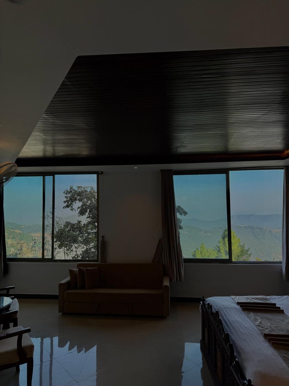 RockCliff Resort- Premium Executive Mountain View Room -5 Min to GPO Resort in Punjab