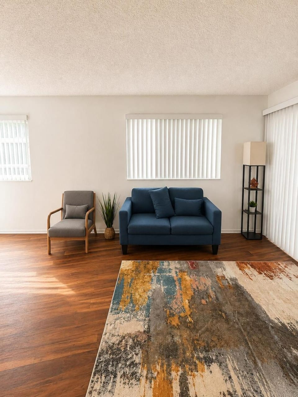 Ocean Charm Beachfront Getaway by Redondo Pier Apartment in Redondo Beach