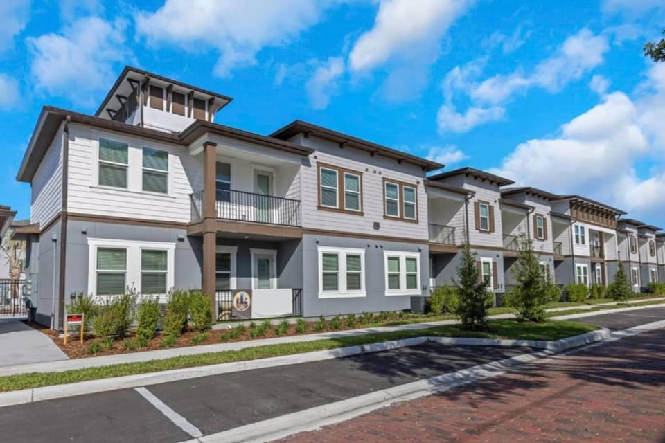 1BR Coastal Escape Near Clearwater Beach Apartment in Largo