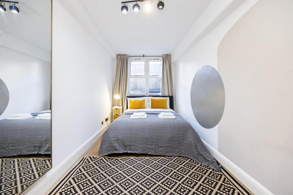 498 Edgware Road Flat 2 House in City of Westminster