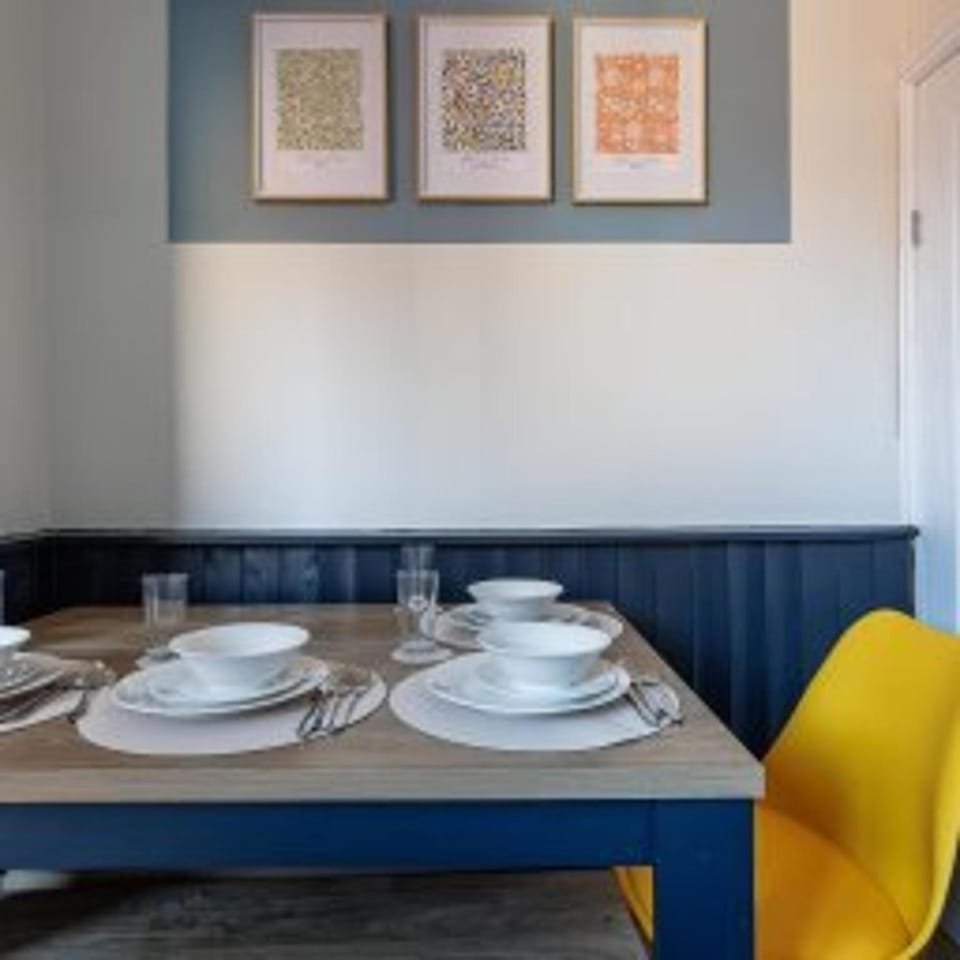 Darlington Town Centre - Stay 5 - Central Location House in Darlington