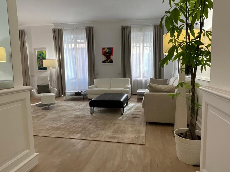 Colosseo Family Suite Apartment in Rome