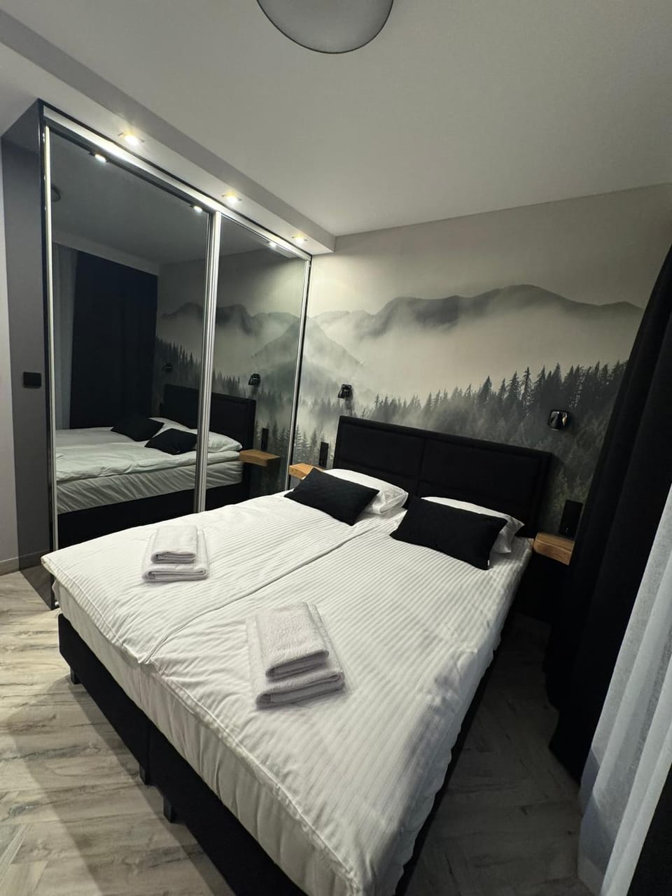 Bed, Photo of the whole room, Bedroom, towels, wardrobe
