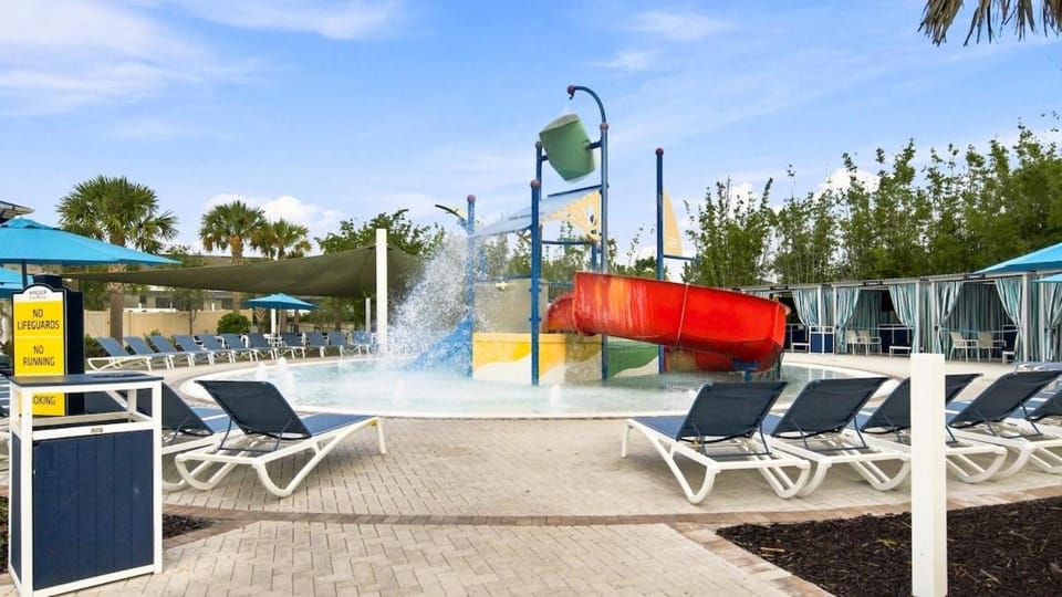 5BR Windsor Island Pool Spa & Themed Rooms House in Polk County