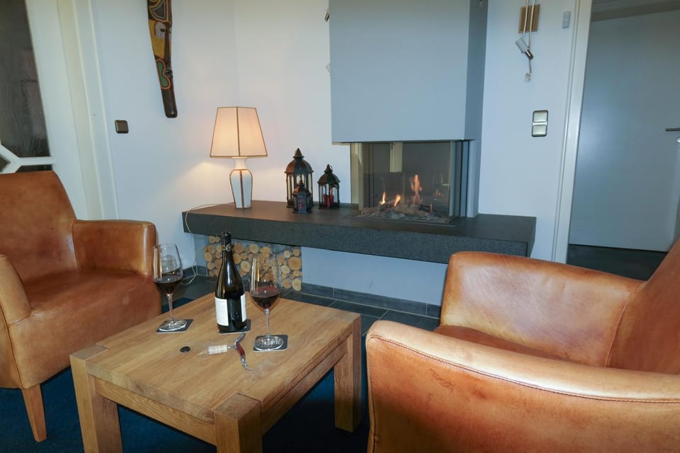 Lobby or reception, Decorative detail