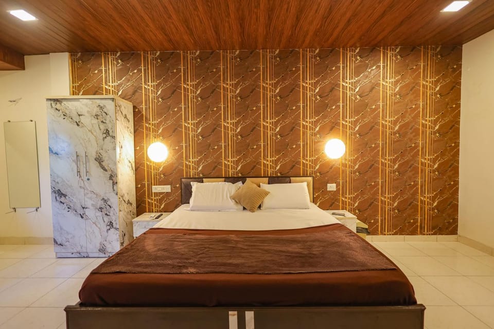 The royal oaks stay Villa in Lonavla