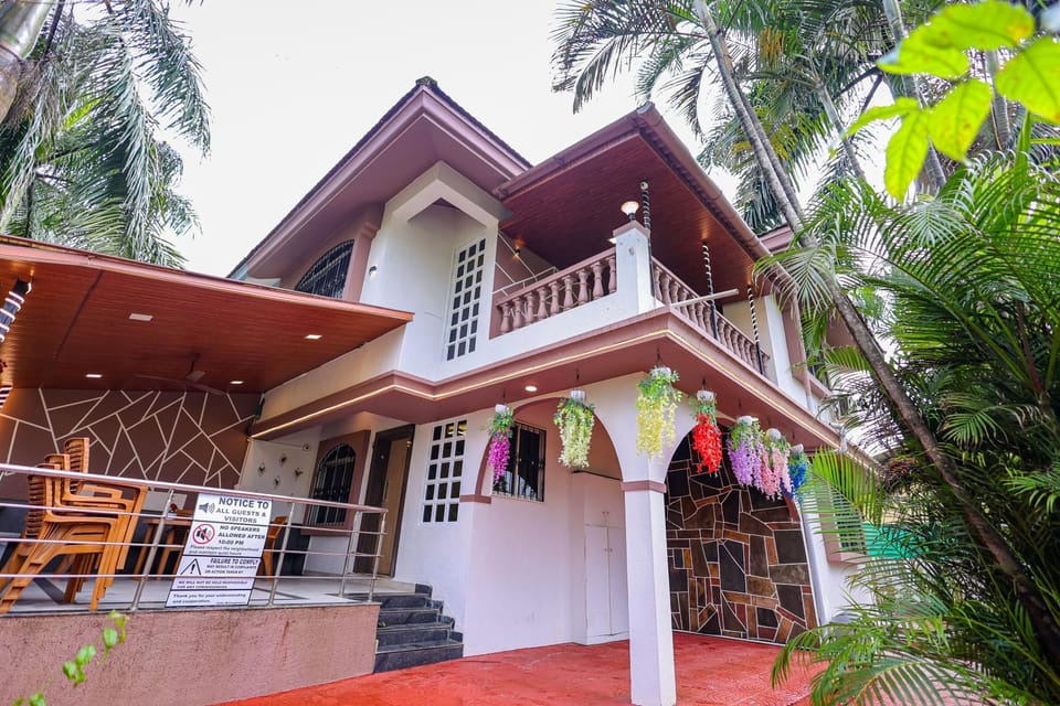 The royal oaks stay Villa in Lonavla