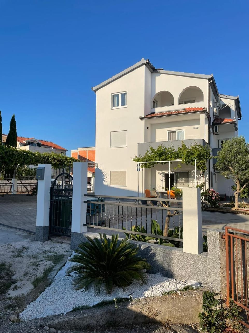 Property building, Garden