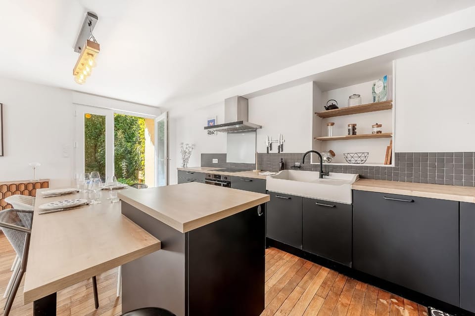Le Laurier - Centre-ville - Petfriendly Apartment in Laval