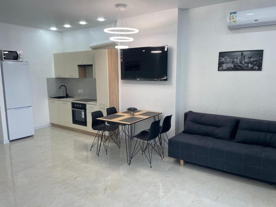 Аквамарин 1К Apartment in Odessa