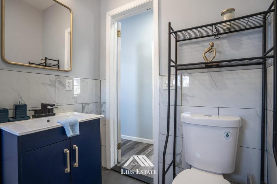 5BR in 2 Adjacent Units for Family & Group Stay Apartment in Garfield