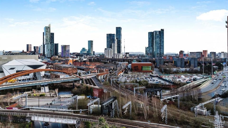 Salford Riverside Luxe Ensuite Apartment Apartment in Salford
