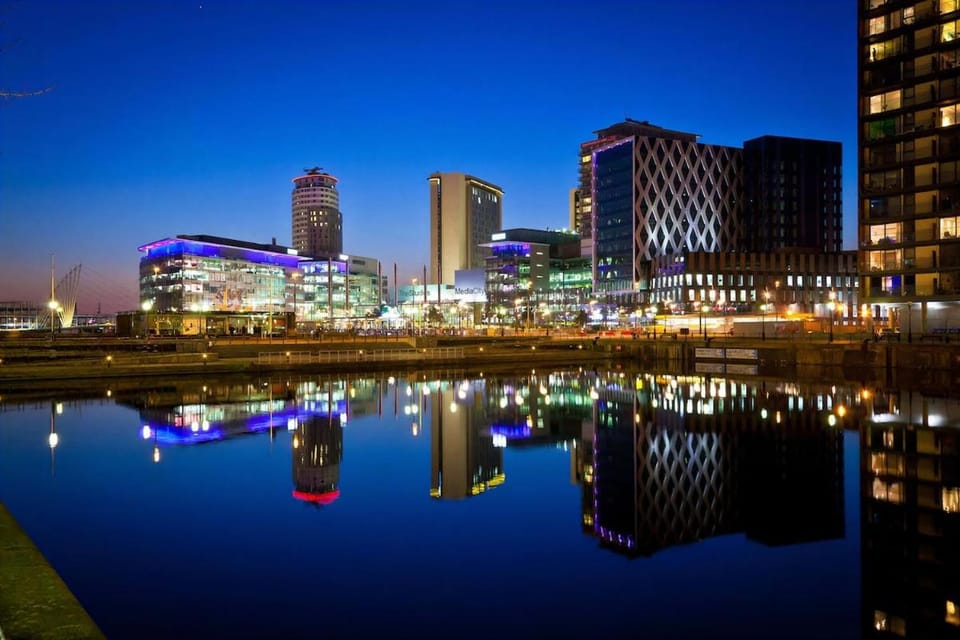Salford Riverside Luxe Ensuite Apartment Apartment in Salford