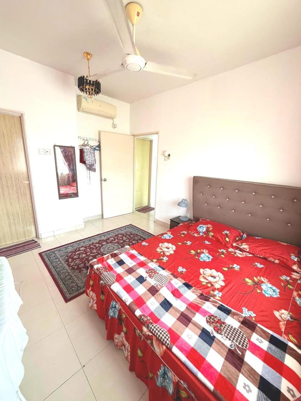Bed, Bathroom, Bedroom, air conditioner