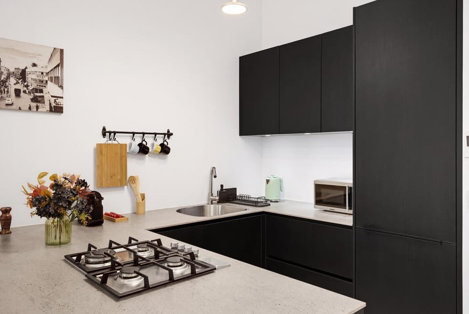 The Designer Haven Nachalat Binyamin Apartment in Tel Aviv-Yafo