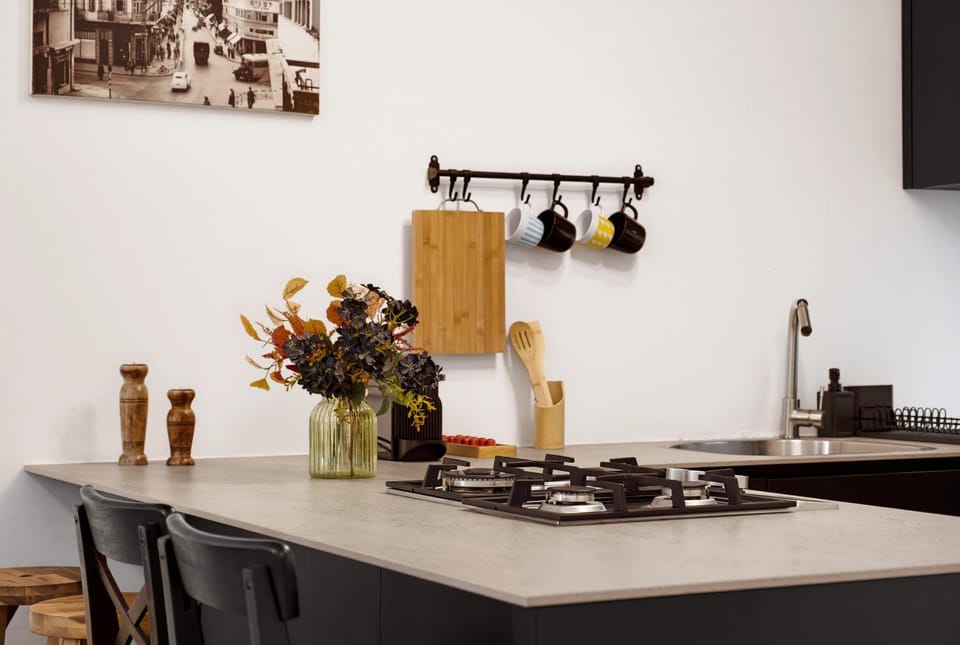 The Designer Haven Nachalat Binyamin Apartment in Tel Aviv-Yafo