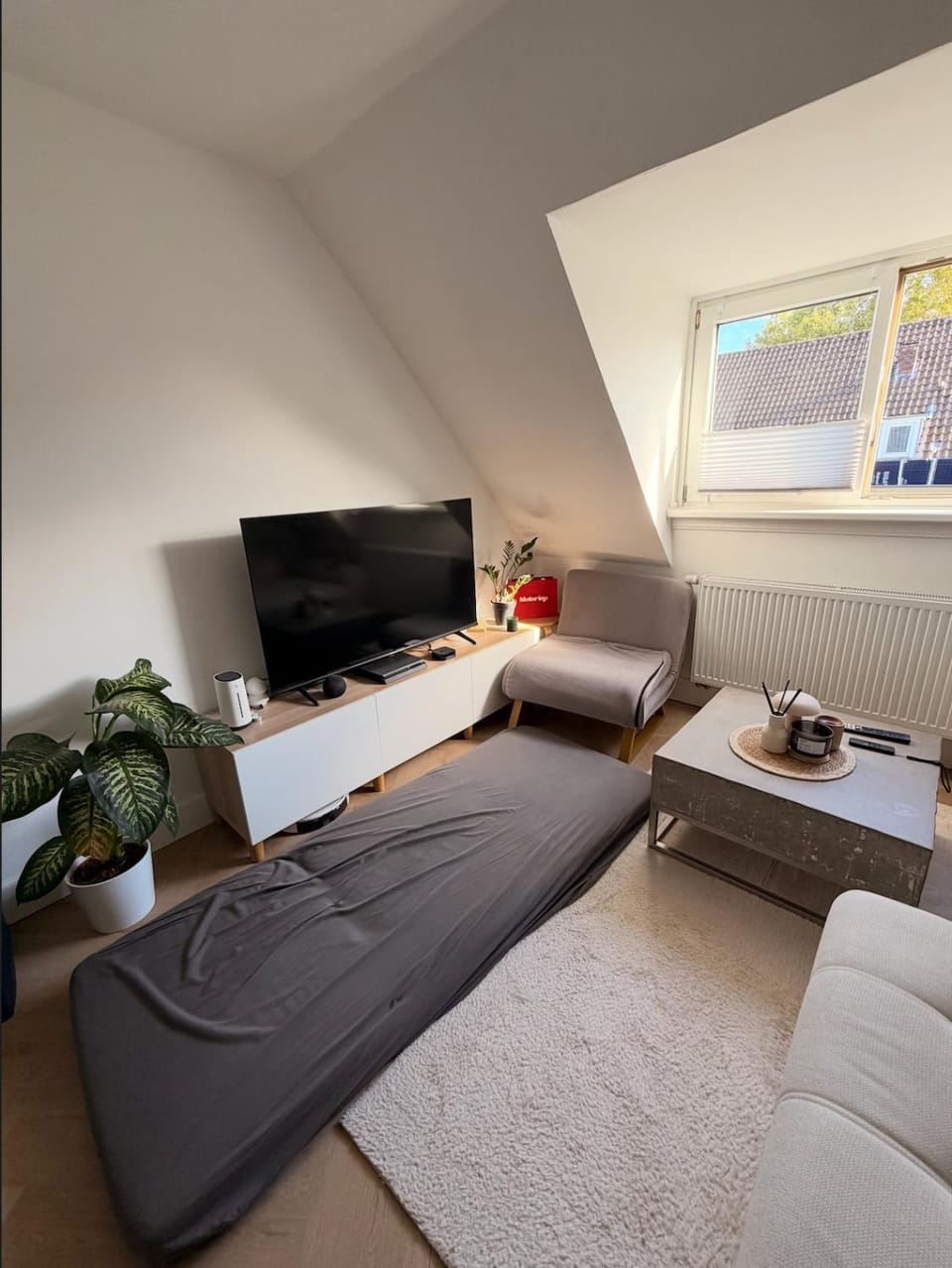 Communal lounge/ TV room, TV and multimedia, Living room, Seating area