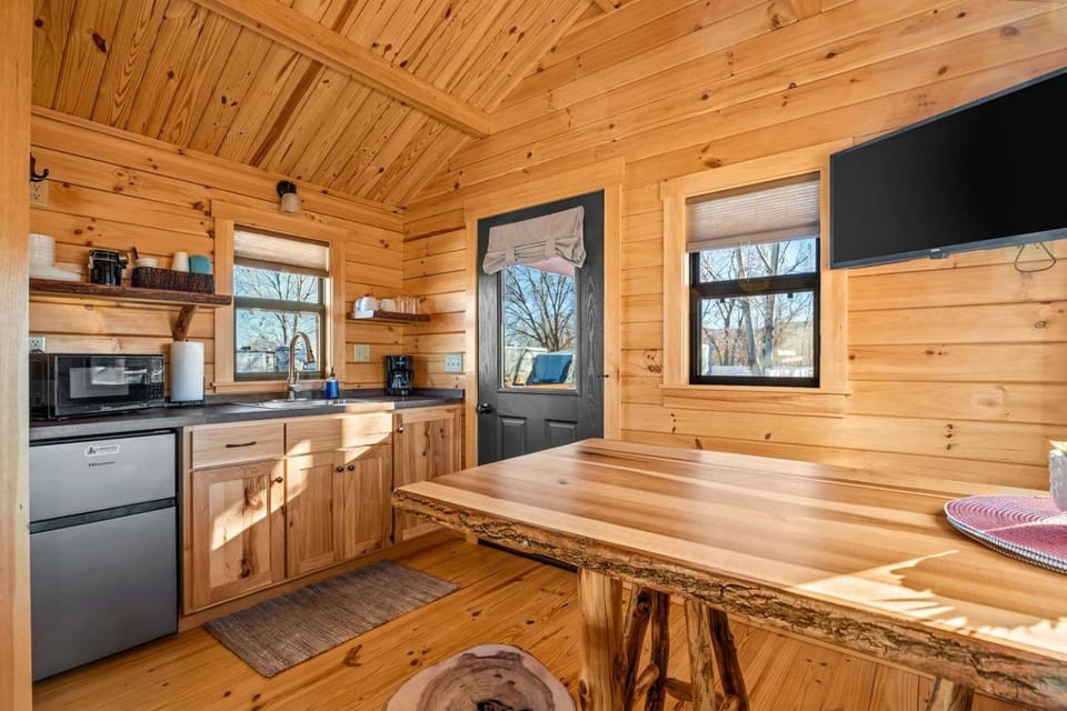 Charming Cabin with Scenic Covered Deck Near Colorado National Monument in Fruita, Colorado Cabin in Fruita