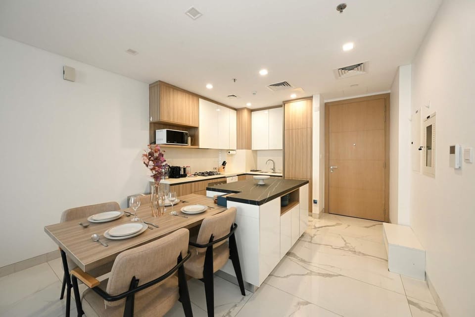 Spacious modern 2 Bed prime Dubai Hills Apartment in Dubai