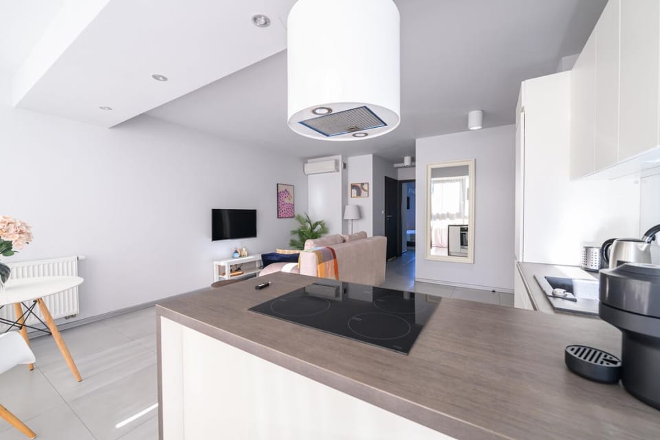 TV and multimedia, Kitchen or kitchenette, Dining area