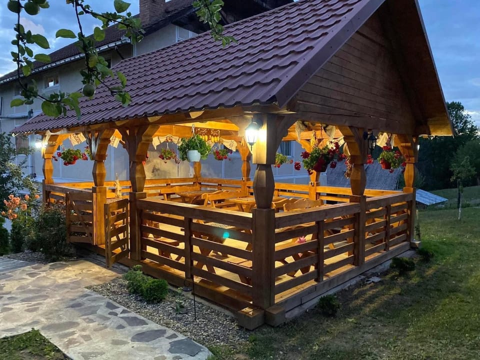 Pensiunea Casa Mariuca Vacation rental in Romania