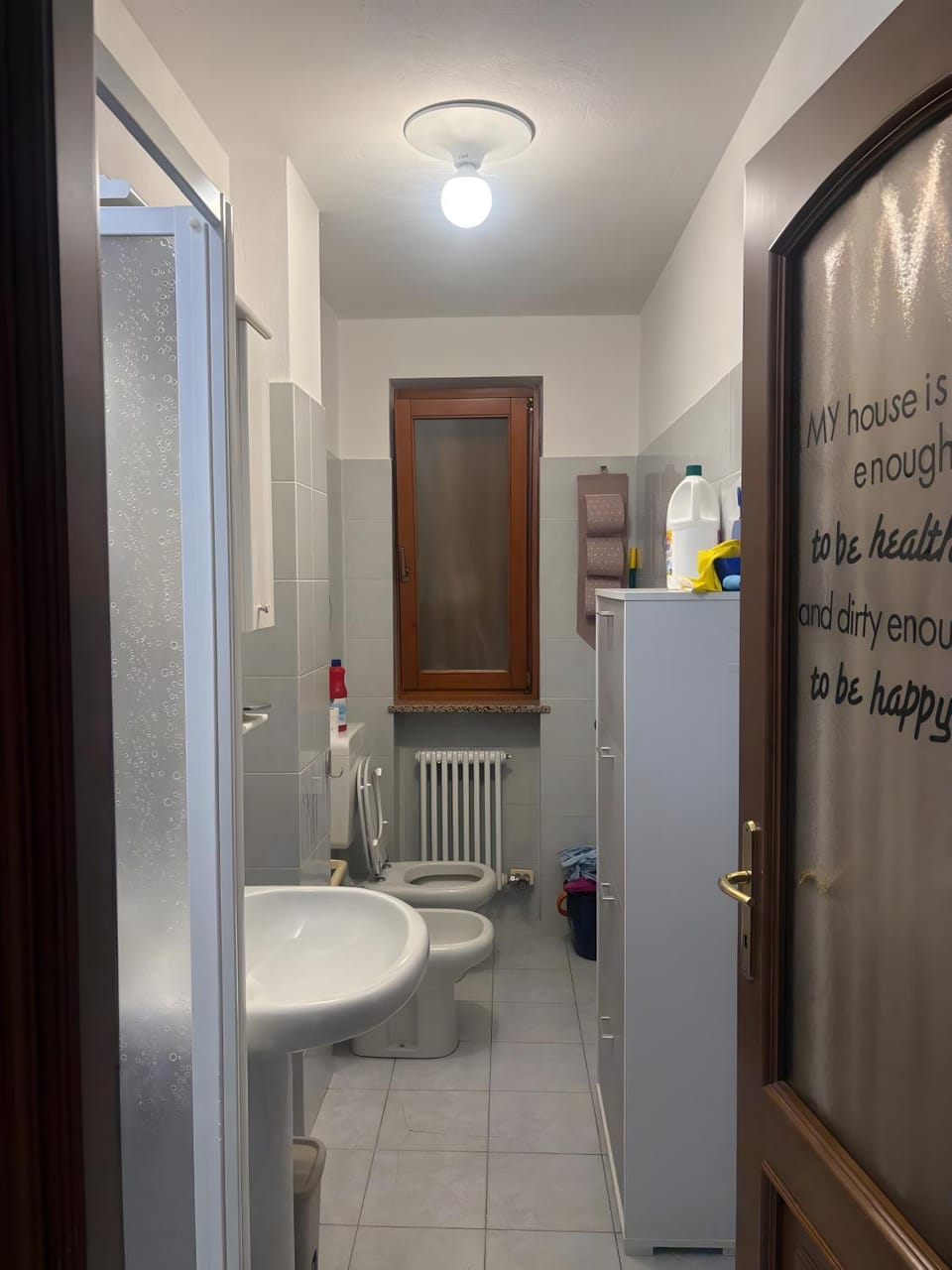Bathroom, Living room