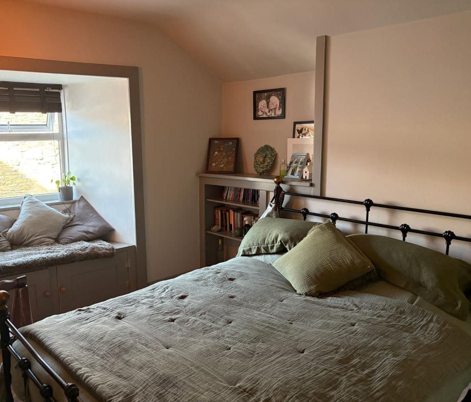 Bed, Decorative detail, Bedroom, Garden view