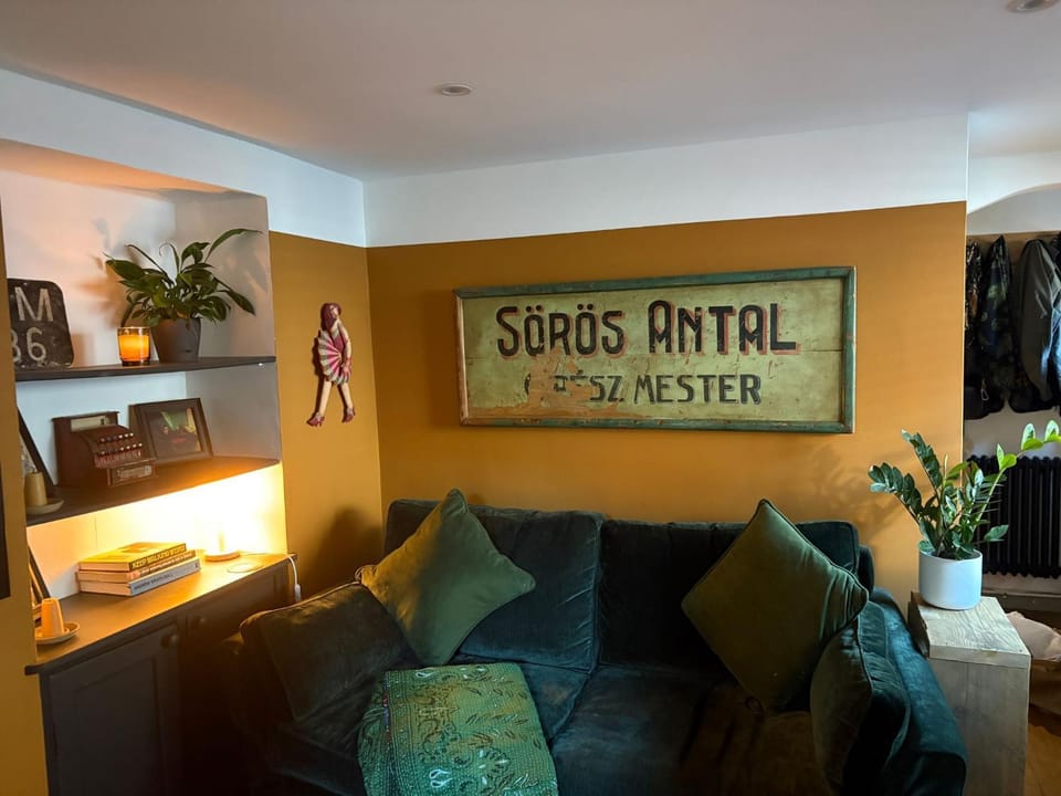 Living room, Decorative detail