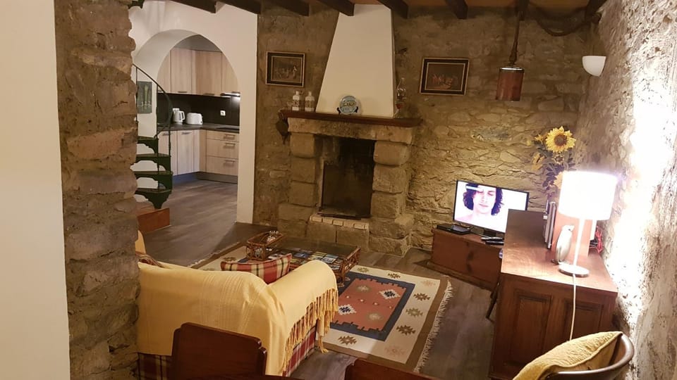 TV and multimedia, Living room, Seating area