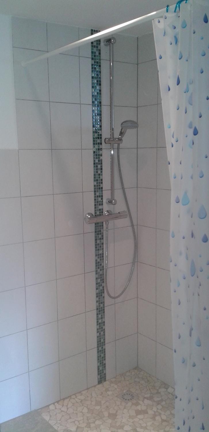 Bathroom, Decorative detail