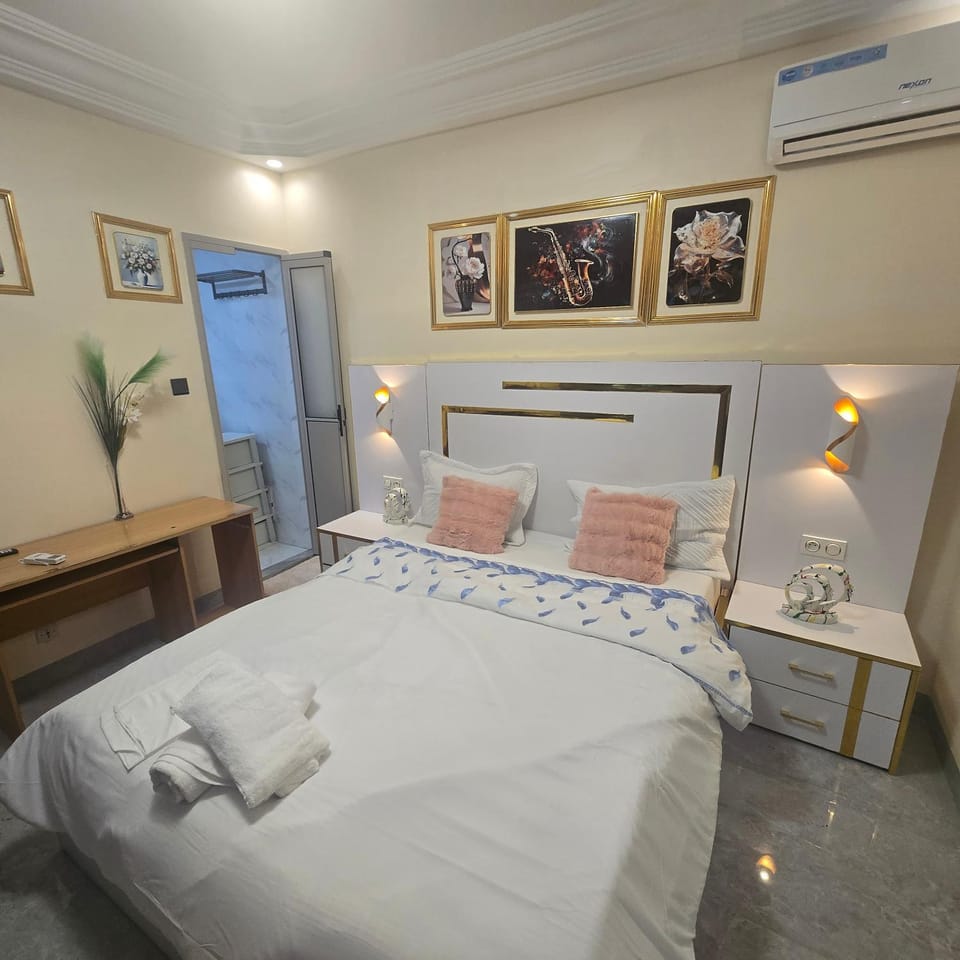 Le petit coin dakar center place de l obélisque Apartment in Dakar