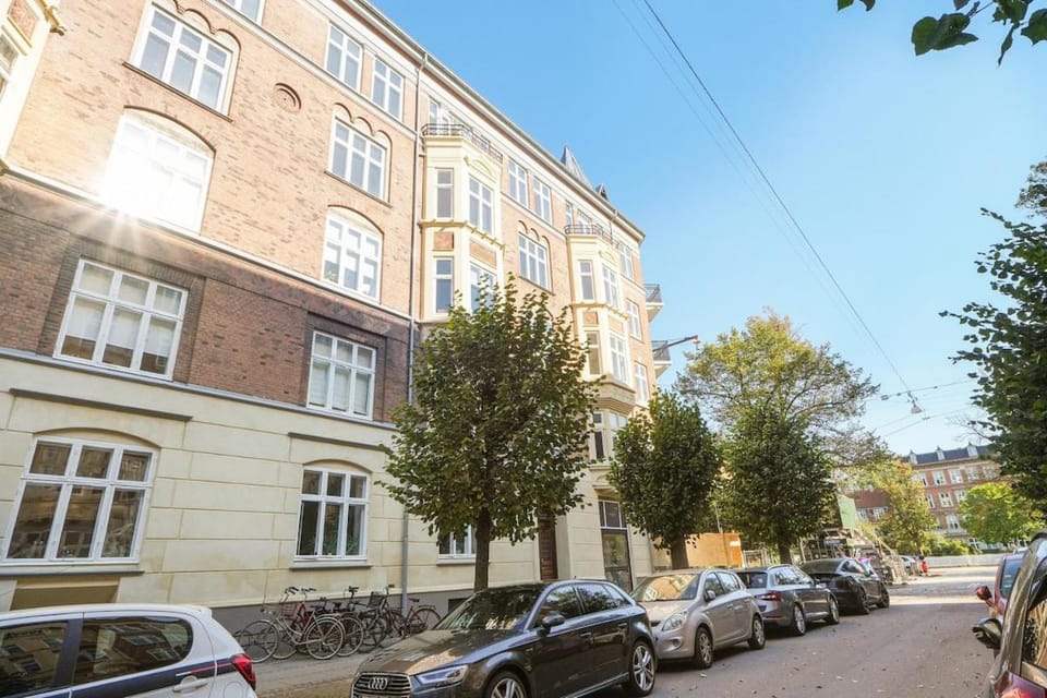 Fantastisk herskabslejlighed i hjertet af KBH Apartment in Frederiksberg