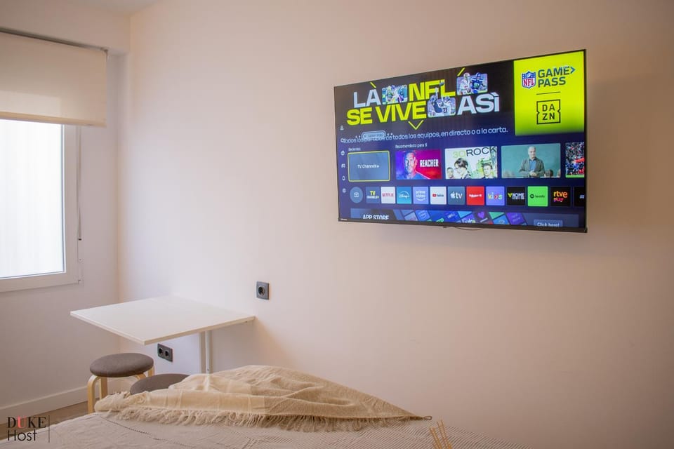 CH Alcalá Norte Bed and Breakfast in Madrid