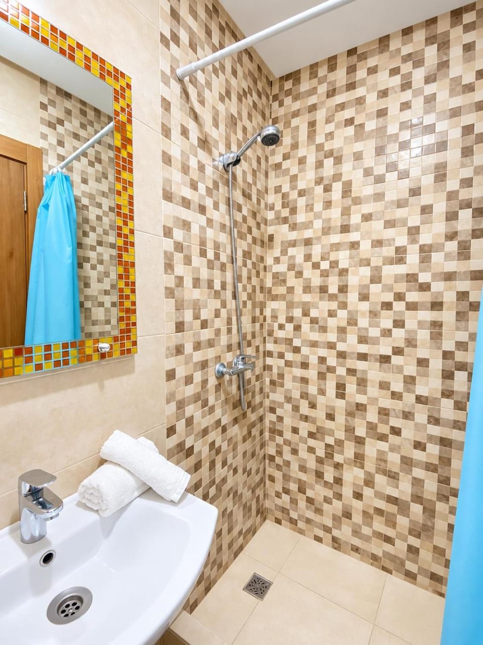 Modern Gueliz Stay Pool & Netflix Apartment in Marrakesh