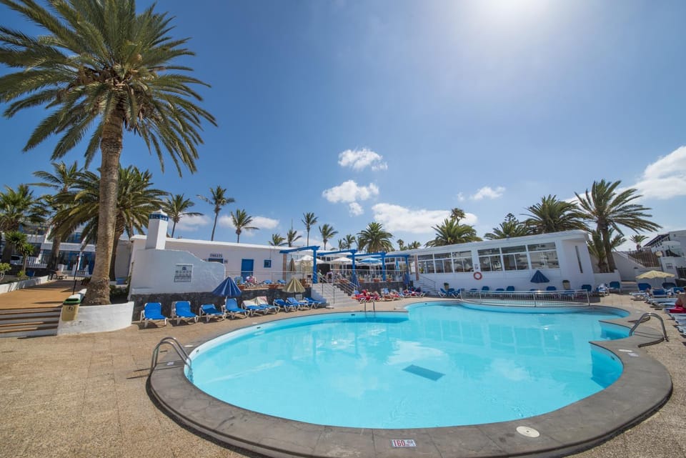 Solarium, Swimming pool