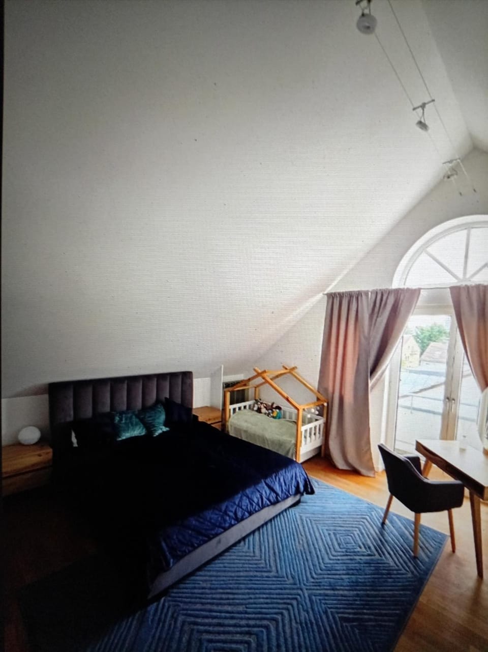 Splendido Appartamento Spazioso per un Soggiorno Indimenticabile Apartment in Bolzano