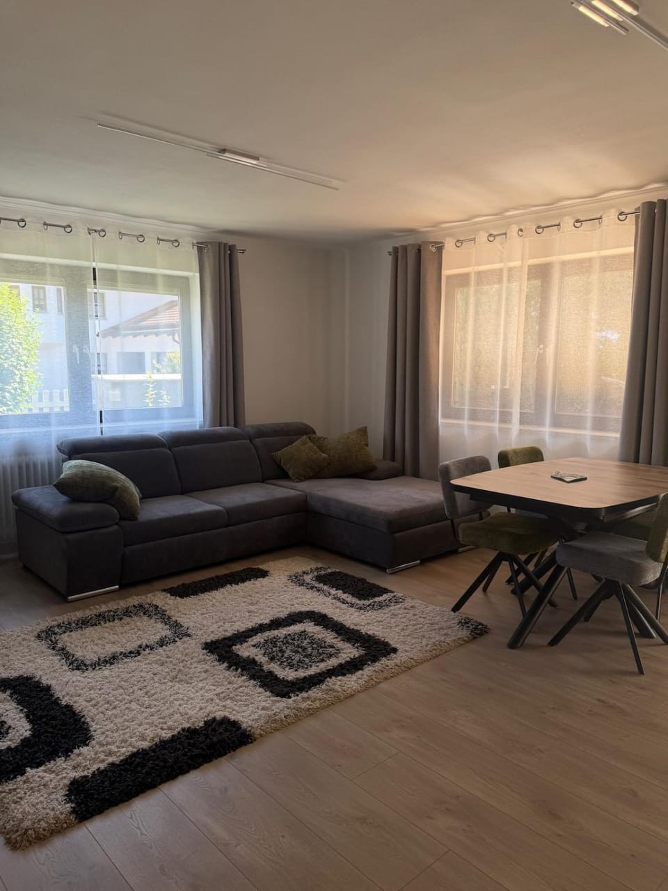 Living room, Dining area