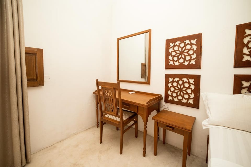 Lobby or reception, Seating area, Bedroom